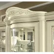 Витрина 3-дверная Torriani Day Avorio Camelgroup, с тканью, декоративная корона - Фото 4