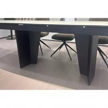 Стол обеденный Q-Home Mikkel, 200/300 см, раздвижной, мрамор матовая керамика / каркас черный, QH626М05809