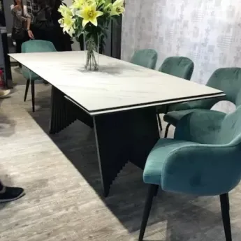 Стол обеденный Q-Home Ivar, 180/260 см, раскладной, белый мрамор матовая керамика / каркас темно-серый, QHROCAVA9649GNKL99