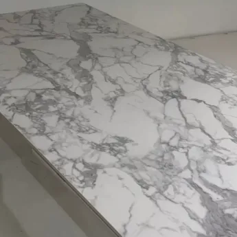 Стол обеденный Q-Home Esmir, 180/240 см, раздвижной, матовая керамика Arabescato Solid / каркас орех, QH614M05811