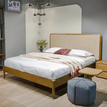 Кровать MOD Interiors Paterna, 160х200, шпон Дуба W (V39W), кожа LE06, MDI.BD.PN.14